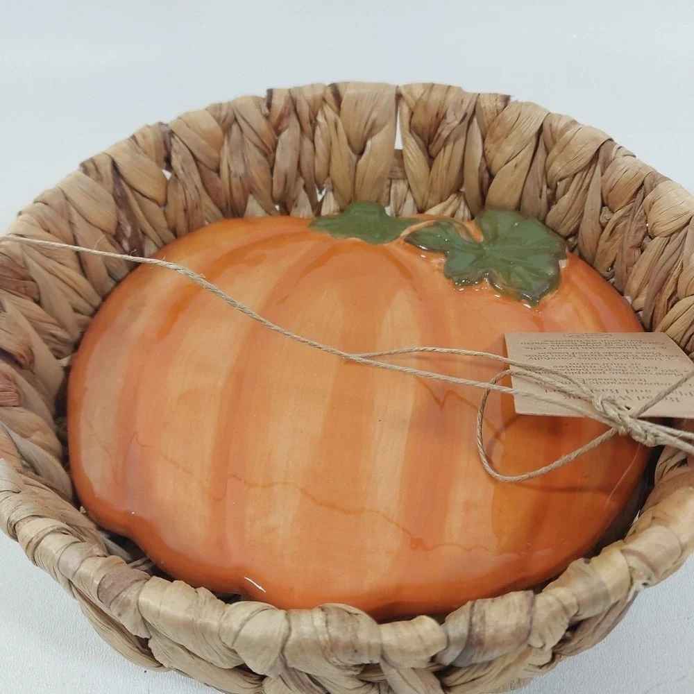 New Mud Pie Ceramic Pumpkin BREAD Warming Stone Serving Basket Set‎